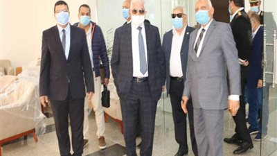 محافظ جنوب سيناء يتفقد قاعات المؤتمرات بجامعة الملك سلمان الدولية لاستضافة دورة 