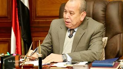 محافظ كفرالشيخ يتابع خطة تجديد شبكات الكهرباء للجهد المنخفض