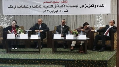 انخفاض معدل البطالة من 12 % الي 9.2 % بمحافظة قنا