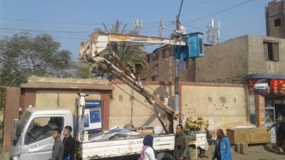 حملة لإزالة اعلانات شوارع ببا