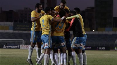 محمود متولى يحرز الهدف الثاني للأسماعيلي في شباك النجوم