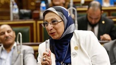 سؤال برلماني للحكومة عن حقيقة وجود أعراض جانبية خطيرة لحملة التطعيم بالمدارس