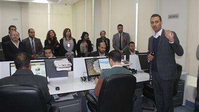 وفد منتدى 
