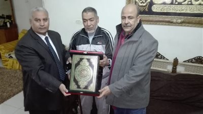 مسنقبل وطن بالعمرانية يكرم اسرة الشهيد «احمد عز الدين»