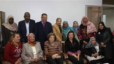 مايا مرسى تلتقى اعضاء فرع المجلس القومى للمرأة بأسوان