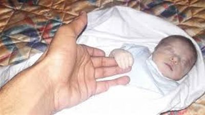 تخنق اخيها الرضيع بالدقهلية.. والسبب مجهول