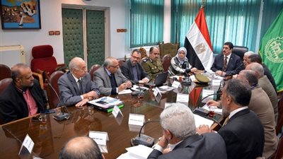 محافظ القليوبية يُناقش مد خط مترو أنفاق من شبرا الخيمة إلى قليوب