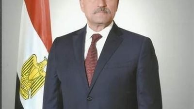 محافظ الإسماعيلية يغلق 6منشأت طبية مخالفة