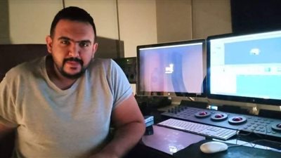محمد نبيل ينتهي من مونتاج 