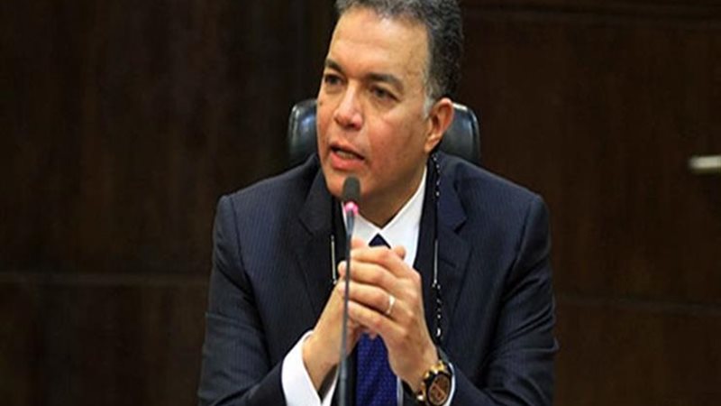 الدكتور هشام عرفات