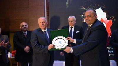 منتدى الاسكندرية يكرم أبو ريدة