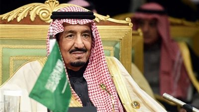 خادم الحرمين: نتمسك بحل الأزمة اليمنية وفقًا للقرارات الدولية
