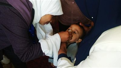 وكيل وزارة الصحة يتفقد حملة التطعيم ضد شلل الأطفال