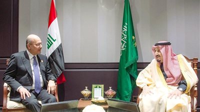 نشاط مكثف لخادم الحرمين الشريفين على هامش القمة العربية الأوروبية بشرم الشيخ