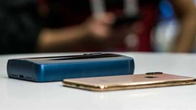 ابتكار بطارية جديدة مزودة بهاتف ذكى