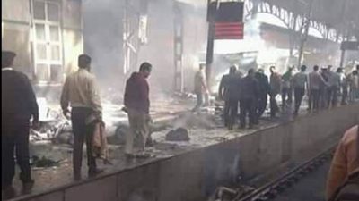 النيابة تعاين موقع حريق محطة مصر