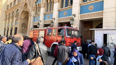 لحظة وقوع حادث قطار محطة مصر.. فيديو
