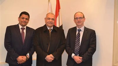 رئيس المصريين الأحرار يستقبل مدير مشروعات جامعة الملكة البريطانية