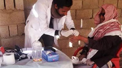توقيع الكشف الطبي علي 263حالة مرضية لقافلة وادى مكتب بأبورديس