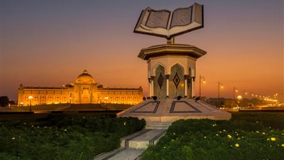 الشارقة تتسلم اللقب رسميا 23 ابريل 2019 للكتاب