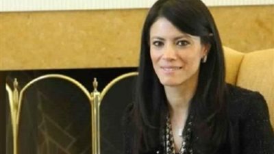 المشاط تغادر علي راس وفد كبير للمشاركة في بورصة برلين