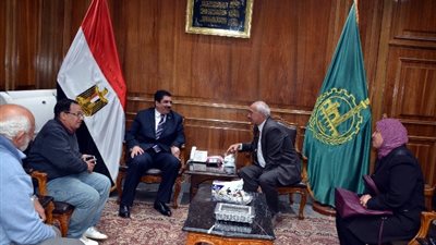 مرزوق يستقبل مدير معهد تناسليات الهرم لإقامه قوافل بيطرية بالقليوبية
