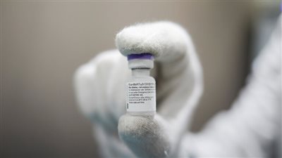 فايزر تتوقع: 15 مليار دولار إيرادات مبيعات لقاح كورونا