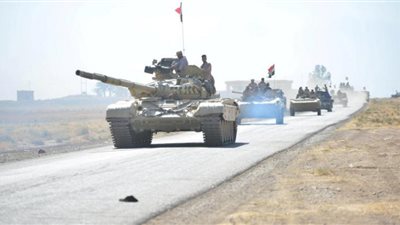 الاستخبارات العراقية: ضبط 11 حزاما ناسفا ومخبأ للأسلحة في الأنبار بالعراق