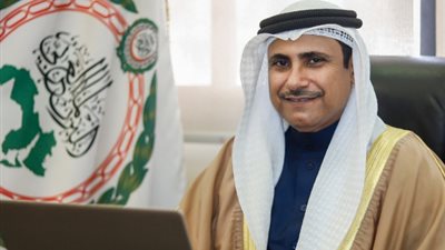 رئيس البرلمان العربي يرحب بالاجتماع الطارئ لوزراء الخارجية العرب ويشيد بالجهود المصرية والأردنية ..بالفيديو