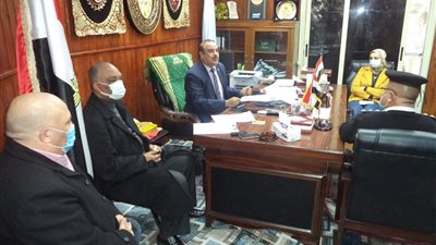 وكيل تعليم مطروح يعقد اجتماعاً لمراجعة موقف الكيانات التعليمية الغير مرخصة