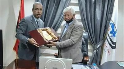 الغباري في لقائه بالجندي يثني على دور 
