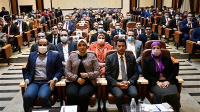 صبحي: التأهيل والتربية السياسية وصقل المهارات أهداف رئيسية لبرلمان الشباب