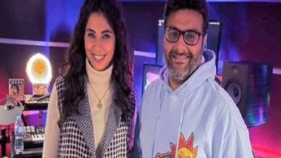 هنكسر الدنيا.. روبى توجه رسالة للمنتج وليد منصور بسبب 