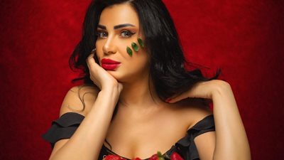 مني ممدوح بطعم الفراولة بأنامل سناء فهد.. صور
