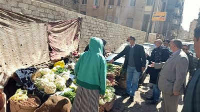 محافظ أسيوط: حملة نظافة ورفع القمامة وإزالة الإشغالات والمرافق بحي شرق وغرب