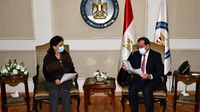 وزير البترول يبحث مع نظيرته الأردنية العلاقات الثنائية بين البلدين فى مجالات الطاقة
