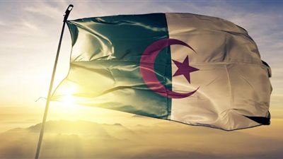 الإفراج عن خالد درارني ورشيد نكاز ضمن العفو الرئاسي بالجزائر