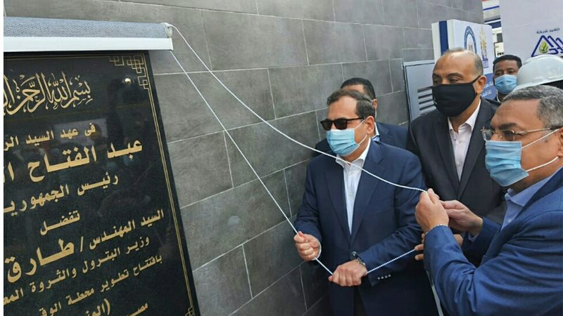 وزير البترول خلال