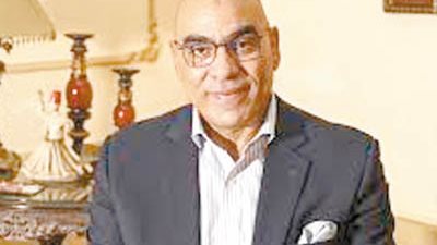 رئيس اتحاد اليد.. يتجرد من جميع المناصب