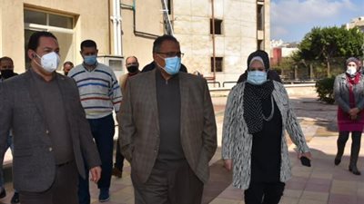 نائب رئيس جامعة عين شمس: المدن الجامعية على استعداد تام لاستقبال الطلاب