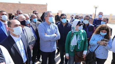 وزير السياحة والآثار ونائب محافظ سوهاج يفتتحان تطوير منطقة مقابر الحواويش الأثرية بأخميم