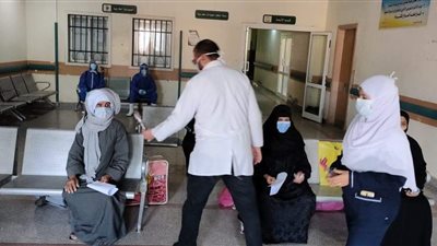 تعافى وخروج ٥ حالات كورونا من مستشفى قفط التعليمى