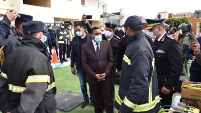 محافظ مطروح يشهد الاحتفال باليوم العالمي للحماية المدنية.صور