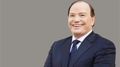 صديق عفيفي يشيد بقرار الرئيس بتأجيل العمل بقانون الشهر العقاري لمدة عامين