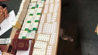 ضبط ادوية مخدرة مع راكبين قادمين من ايطاليا بالمطار