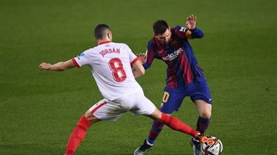 برشلونة يحقق ريمونتادا أمام إشبيلية ويتأهل لنهائي كأس ملك إسبانيا.. فيديو