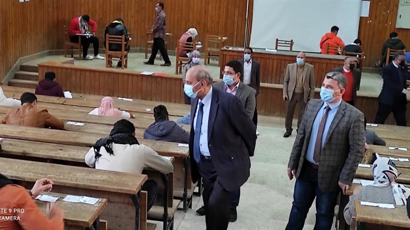 رئيس جامعة المنيا