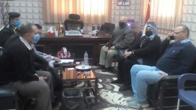 قيادات التعليم فى الخانكة تتابع امتحانات التعليم التجارى .. بالصور