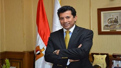 وزير الشباب يكشف عن توفير 100 مليون جنيه للزمالك