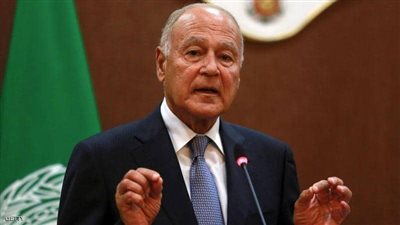 أبو الغيط يناقش مع وزير خارجية اليونان أهم قضايا المنطقة